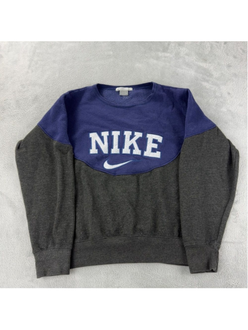 Nike Men's Large Blue Grey Fleece Lined Long Sleeve Sweater